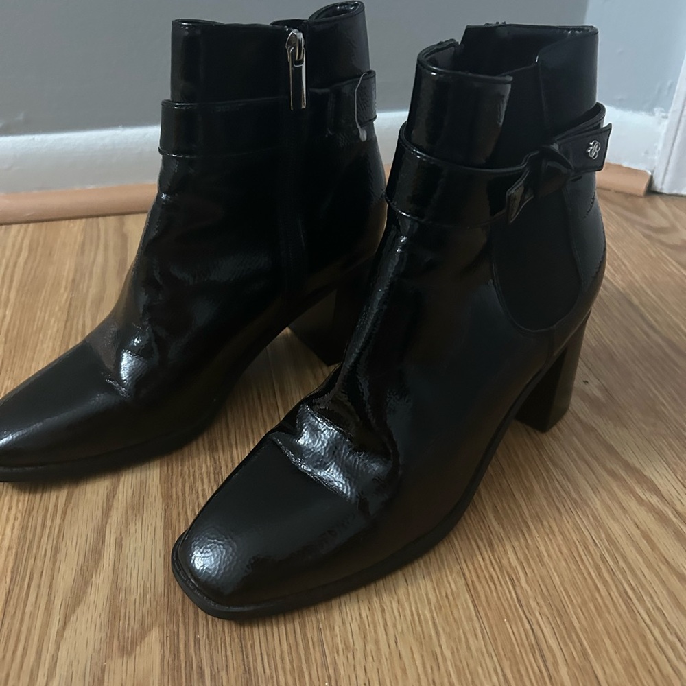 Bandolino Shiny Black Ankle Booties